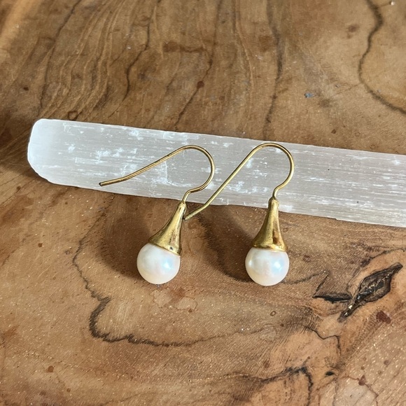 Gold tone Faux Pearl Drop Earrings - Picture 3 of 3